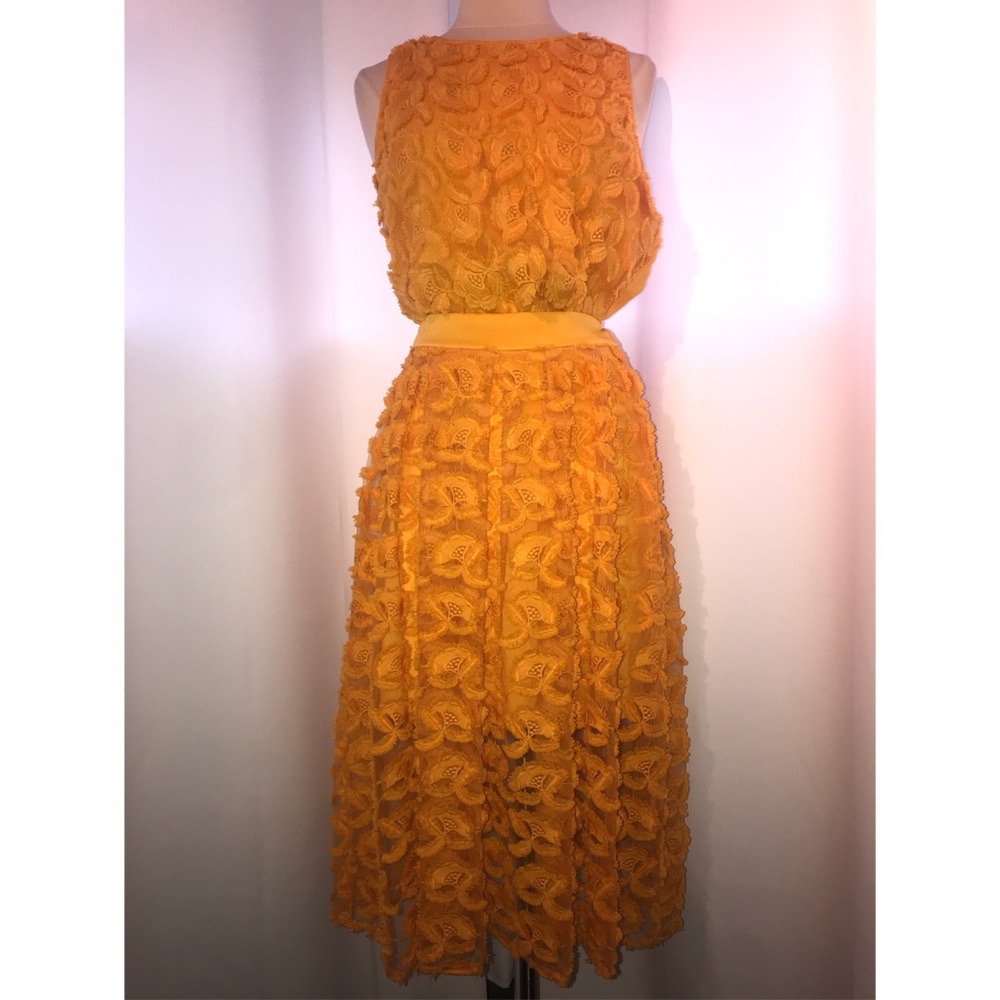 New York & Company 2-Piece Yellow Skirt & Blouse